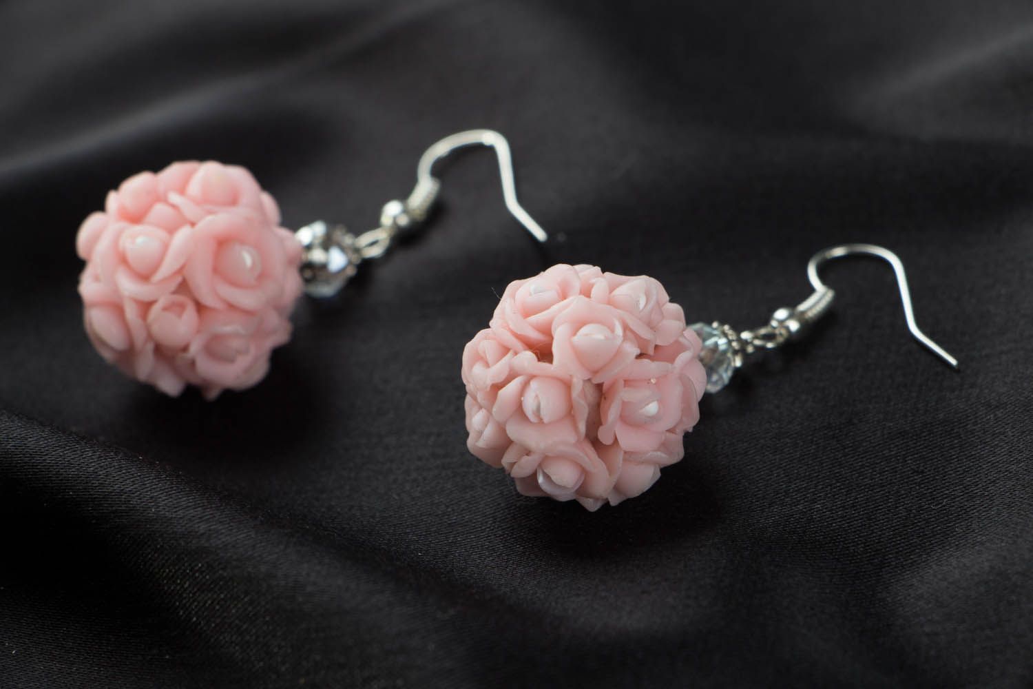 Boucles d'oreilles en pâte polymère Bouquet de roses photo 2