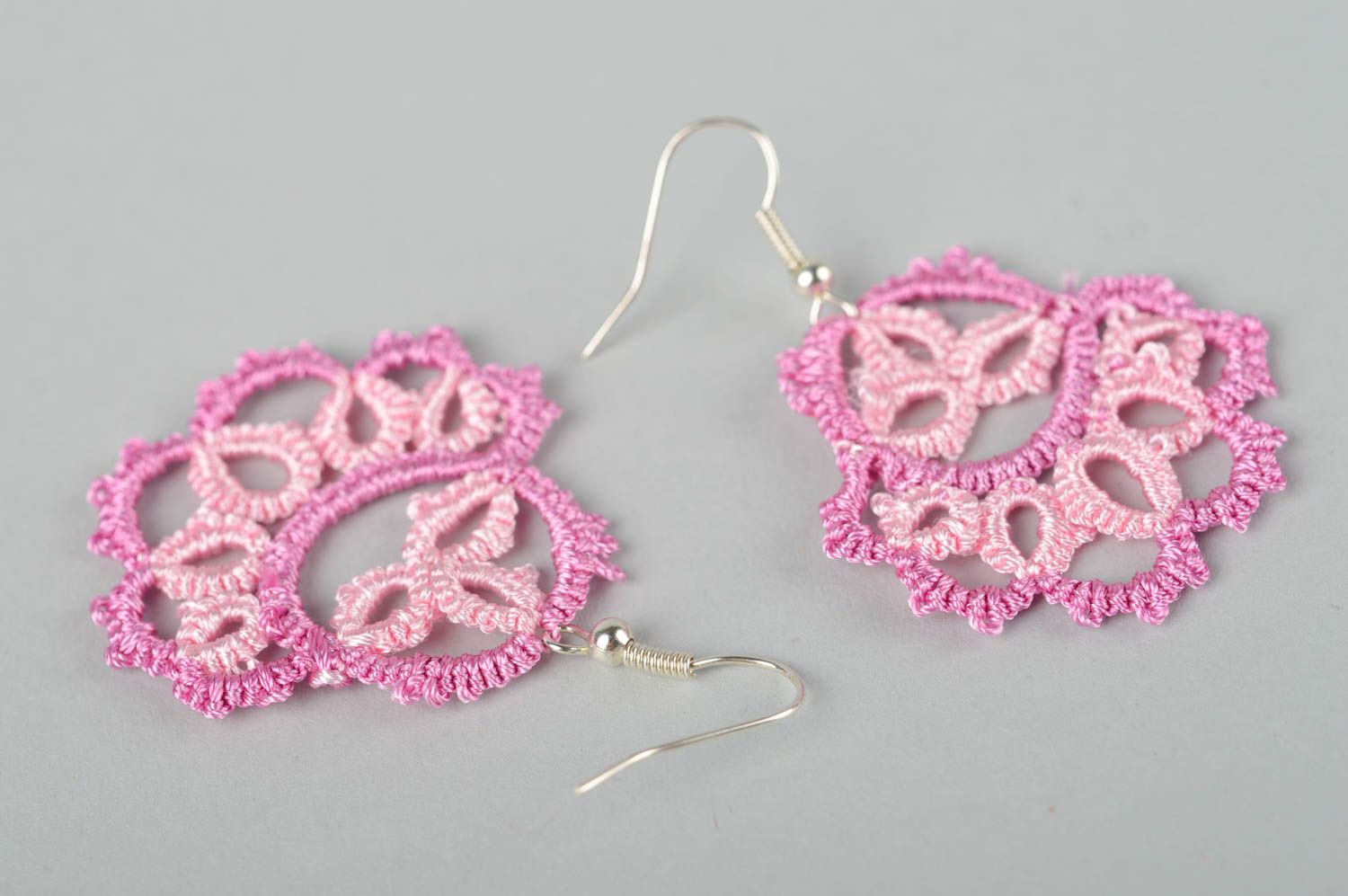 Boucles d'oreilles pendantes fait main Bijou femme Boucles d'oreilles roses photo 5