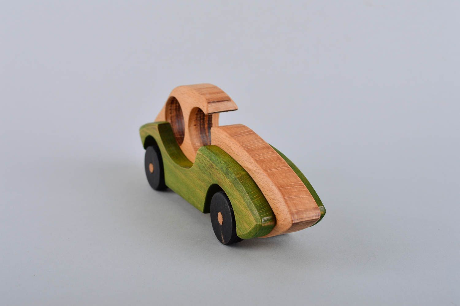 Игрушка ручной работы деревянная игрушка машинка маленькая игрушка из дерева фото 3