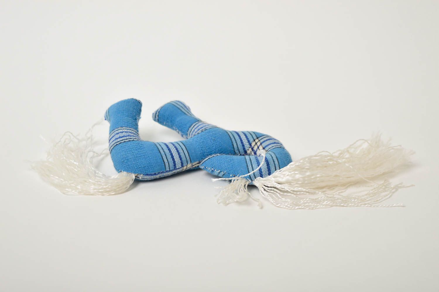 Peluche cheval bleu faite main Jouet en tissu de laine à suspendre Déco maison photo 4
