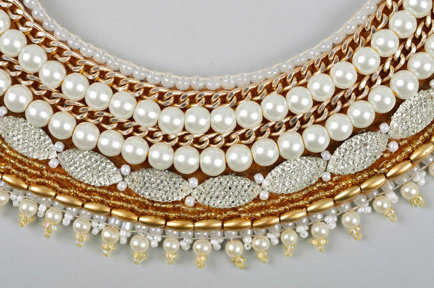 Collier large Bijou fait main couleur d'or perles rocaille Accessoire pour femme photo 4
