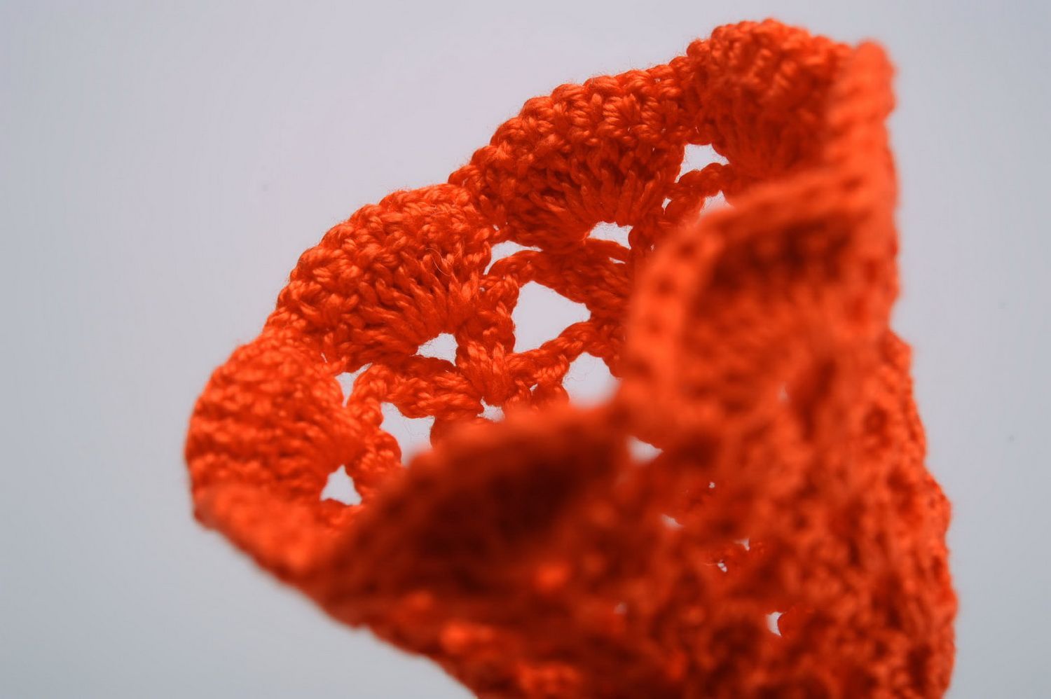 Suspension décorative tricotée clochette rouge faite main photo 5