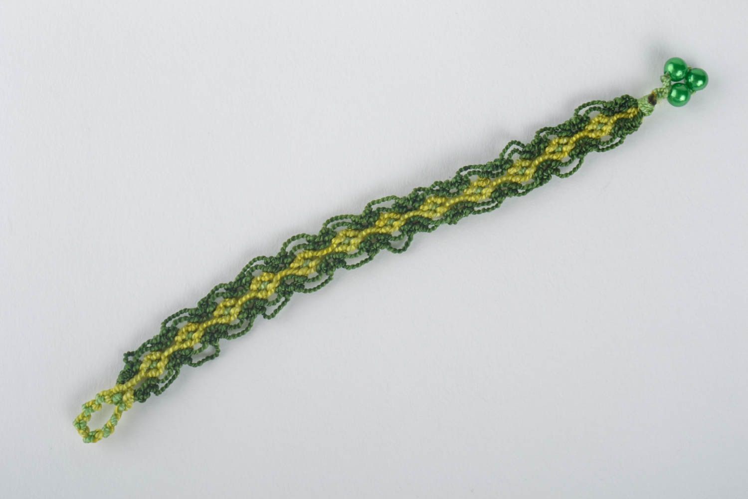 Pulsera de hilos hecha a mano verde accesorio para mujer regalo original foto 4