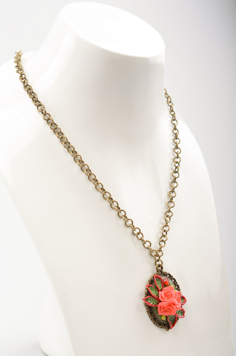 Handmade plastic flower pendant with metal chain photo 4