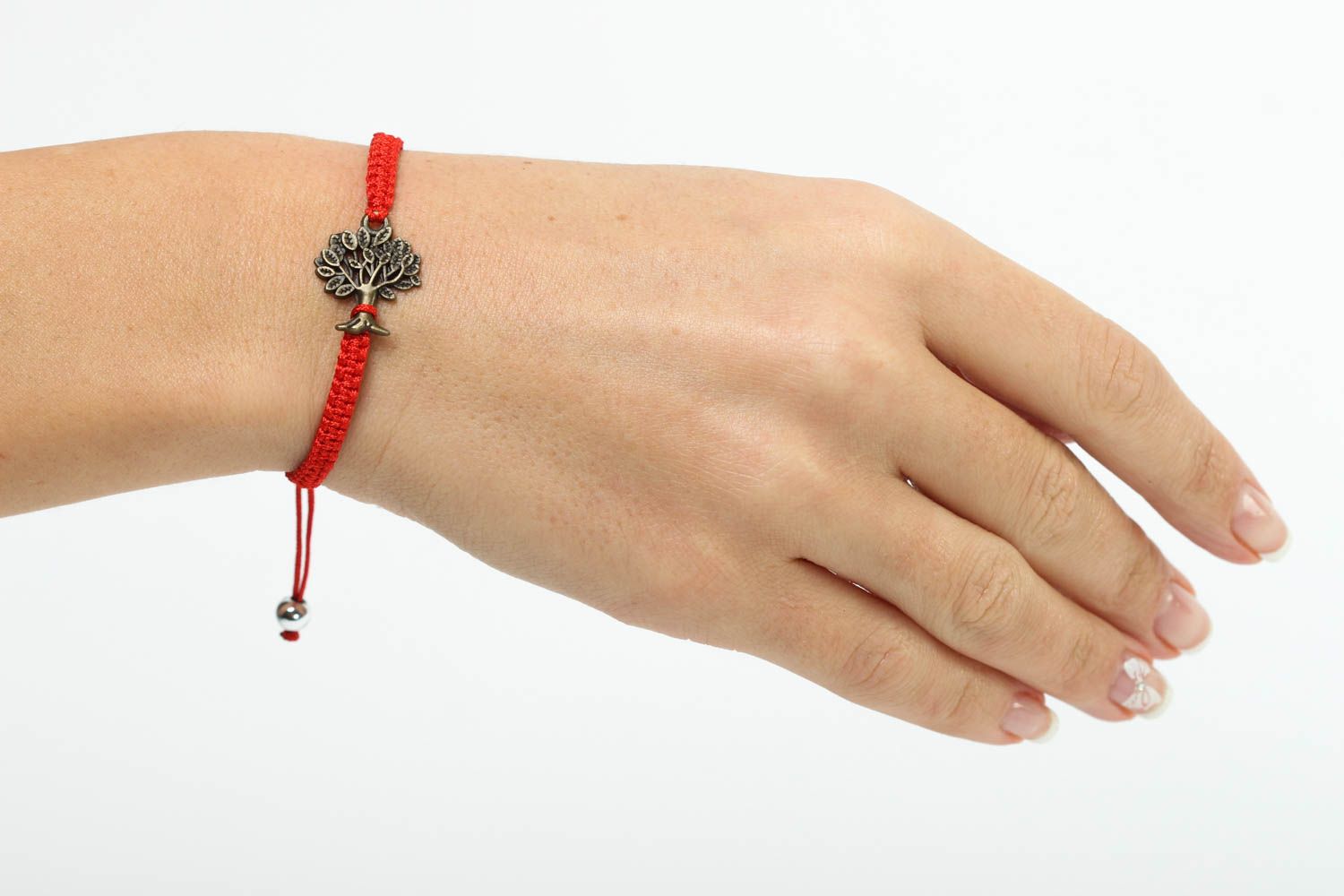 Bracelet en fils Bijou fait main rouge nylon design fin Accessoire femme photo 5