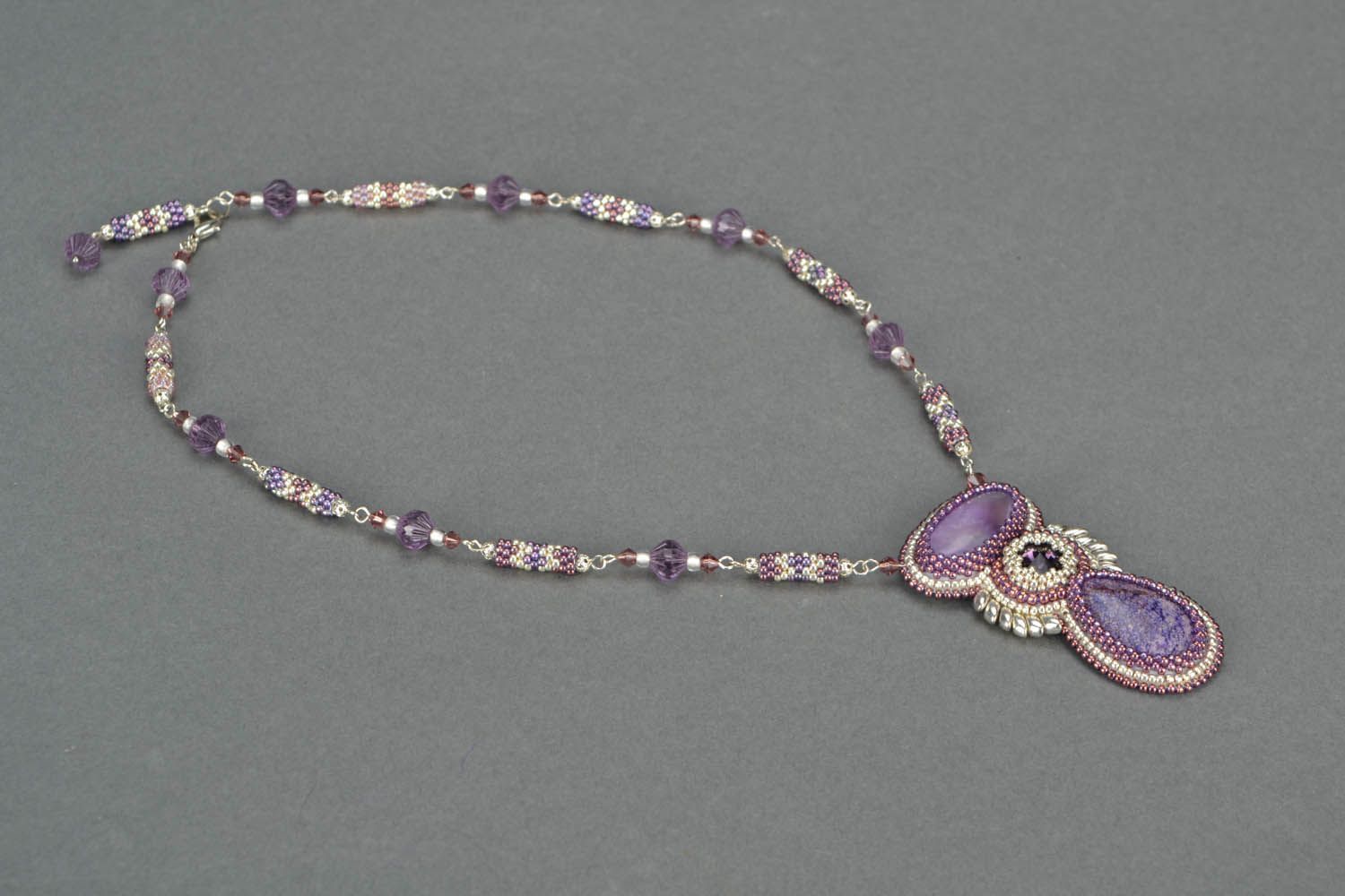 Necklet made of beads and natural stones photo 3