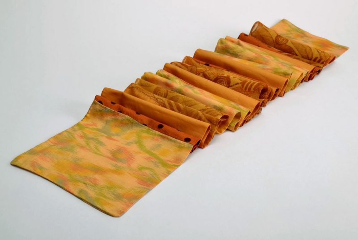 Écharpe originale faite main en soie photo 5
