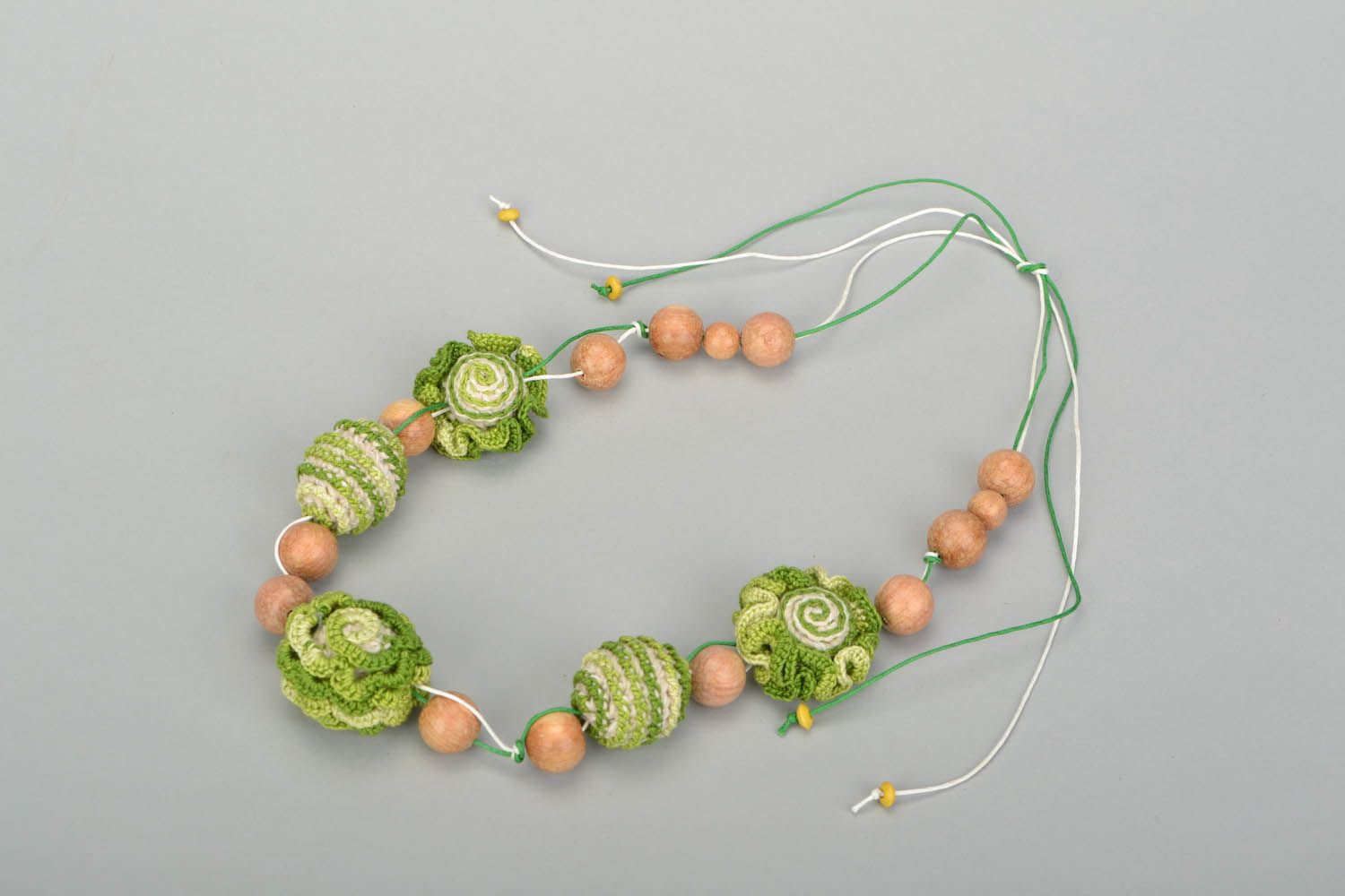 Collar artesanal Verdor de primavera foto 3
