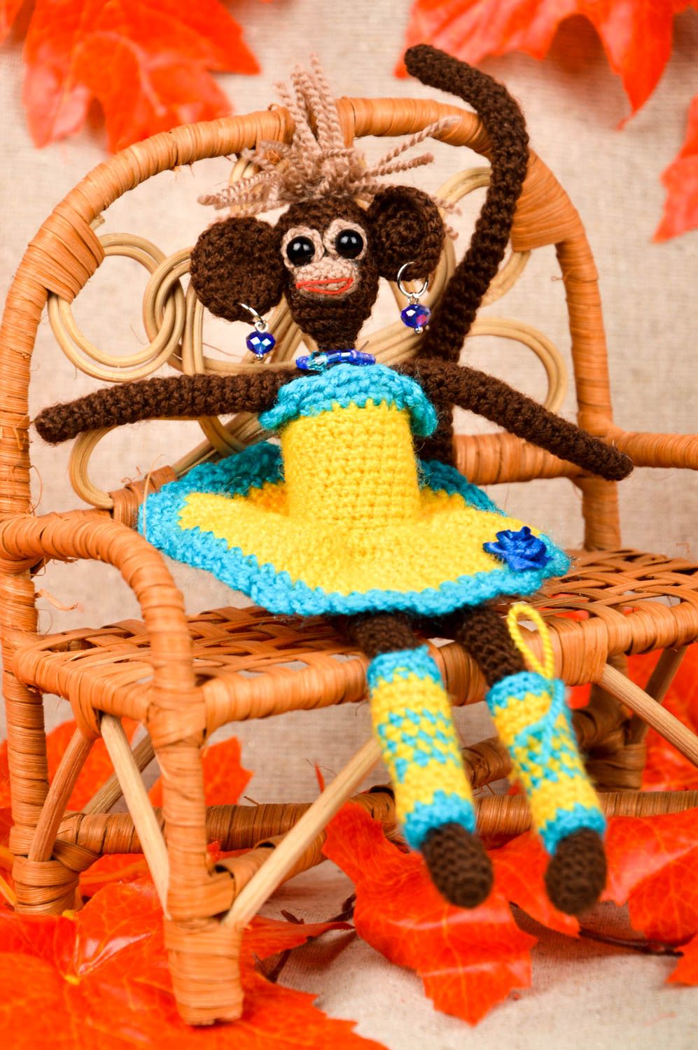 Jouet singe en robe Peluche faite main tricotée au crochet Cadeau pour enfant photo 1
