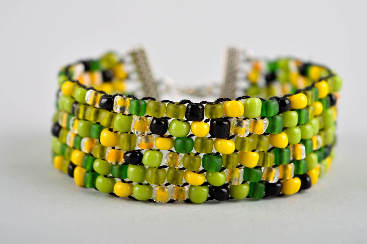 Bracelet perles de rocaille Bijou fait main vert-jaune-noir Cadeau pour femme photo 3
