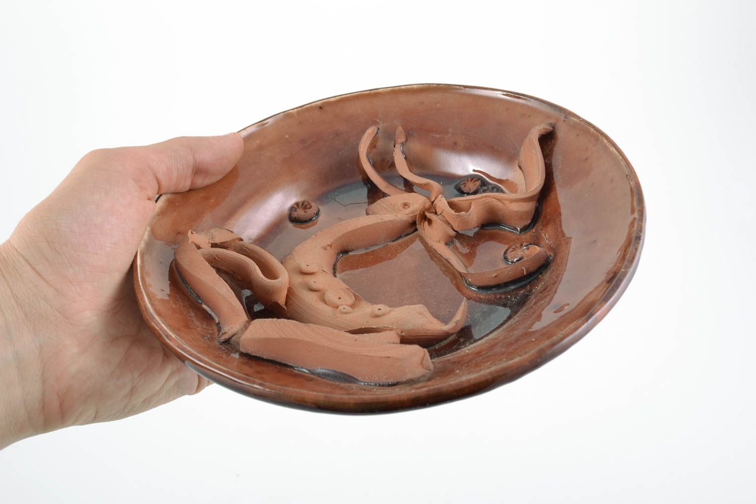 Jolie assiette en céramique de créateur peinte de glaçure avec cerf faite main photo 2