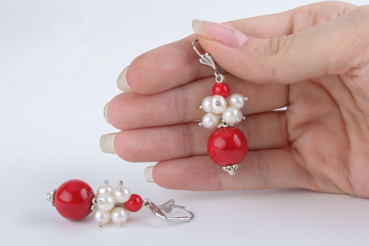 Earrings with pearls and corals photo 5