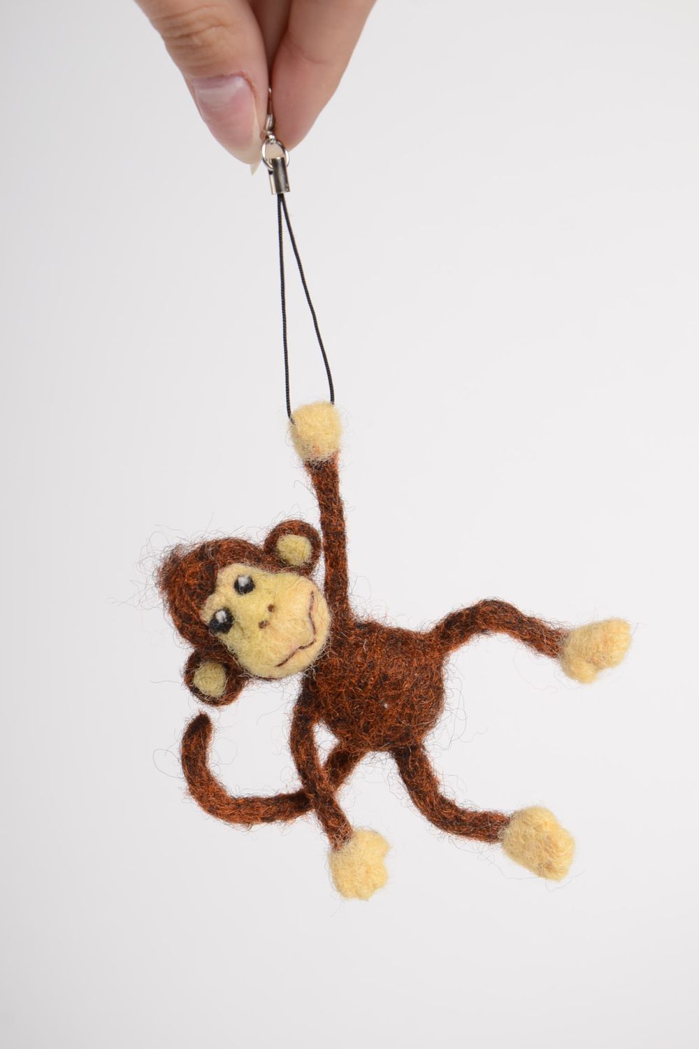 Porte-clé peluche singe Porte-clef fait main enfant Accessoire pour clé photo 5