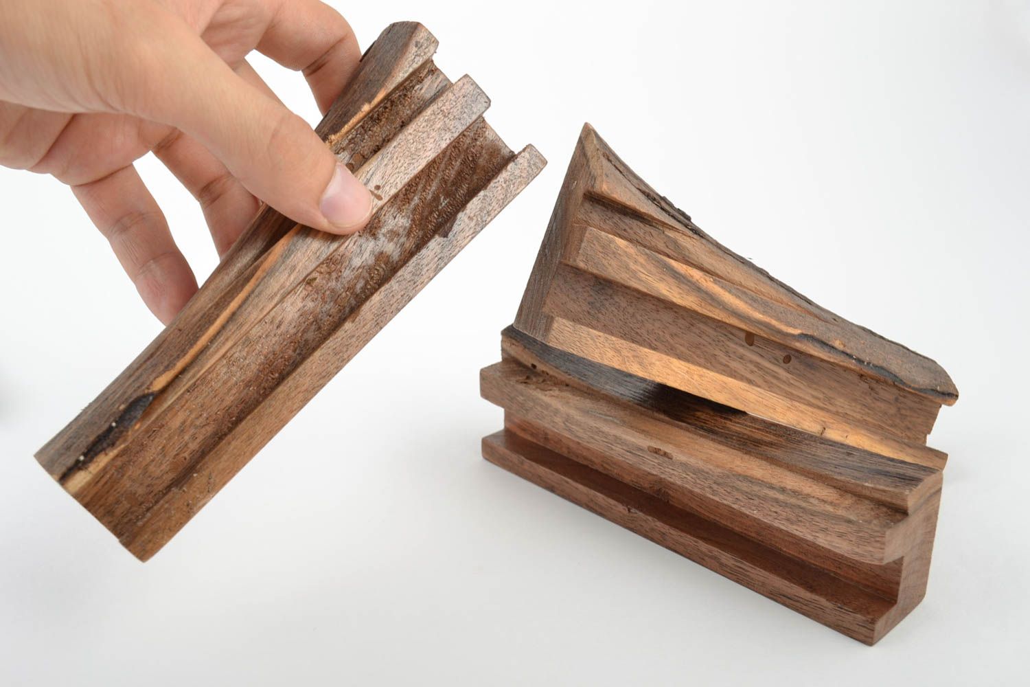 Набор подставок для планшетов из дерева ручной работы в эко стиле 3 штуки фото 5