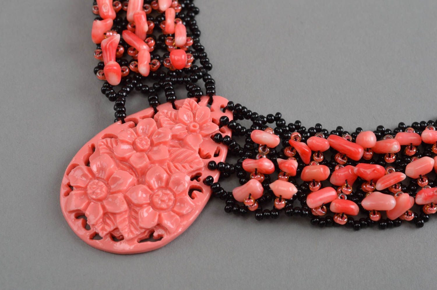 Collier fait main en corail et perles de rocaille rouge noir pour femme photo 5