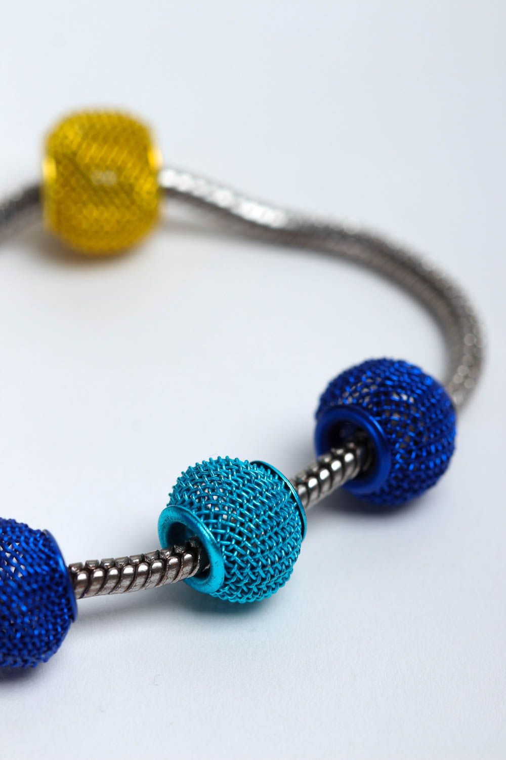 Bracelet fait main Bijou tendance en métal design de créateur Accessoire femme photo 5