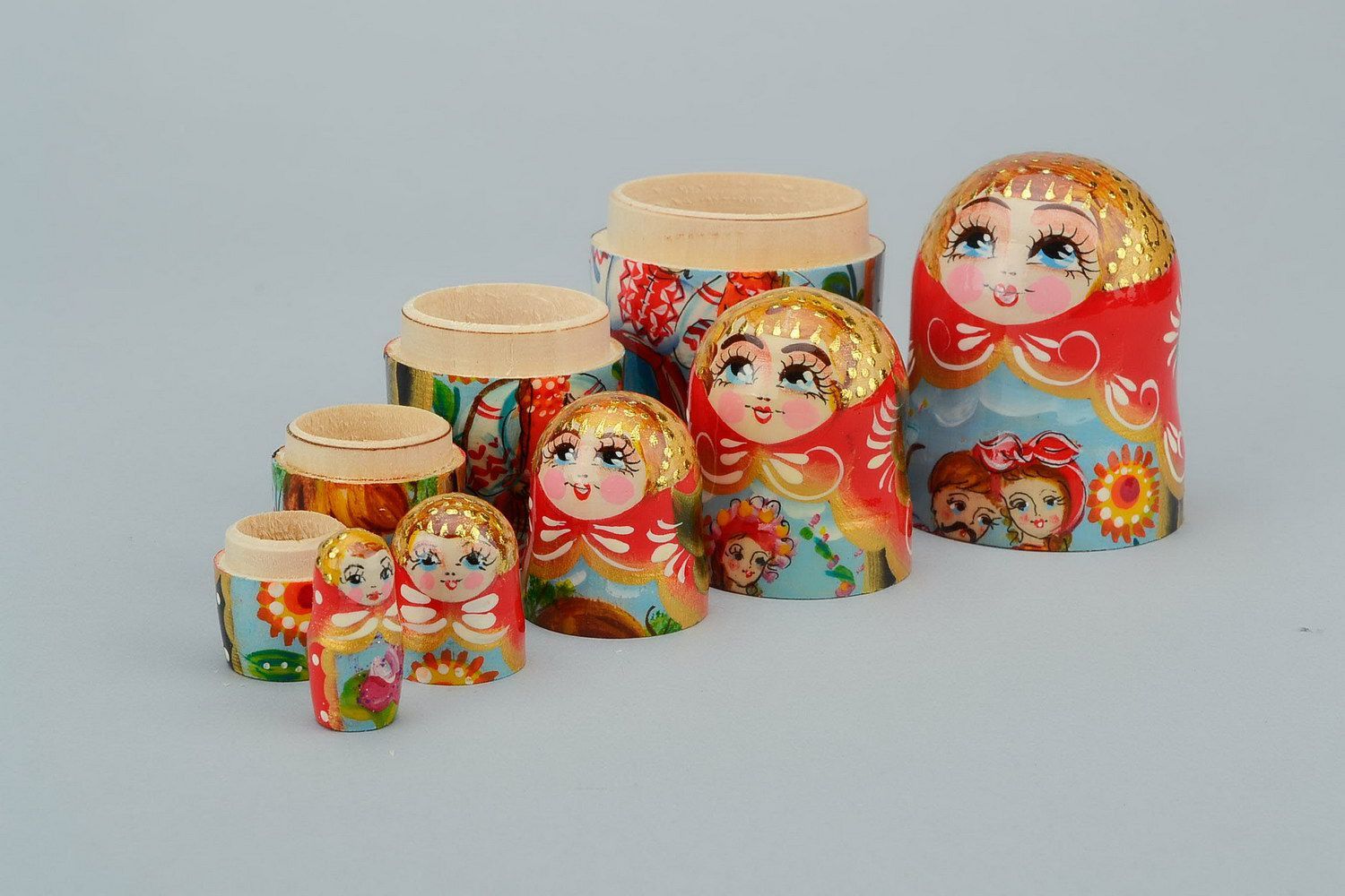 Matrioska dipinta fatta a mano decorazione da casa bambole russe di legno foto 3