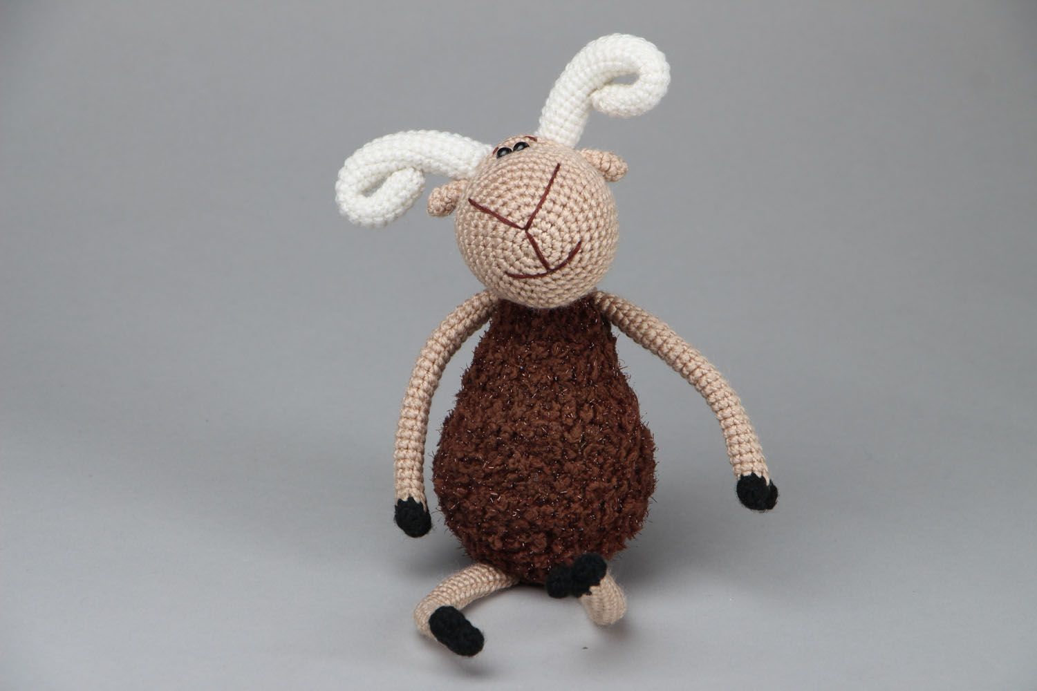 Jouet décoratif crocheté artisanal Mouton photo 1