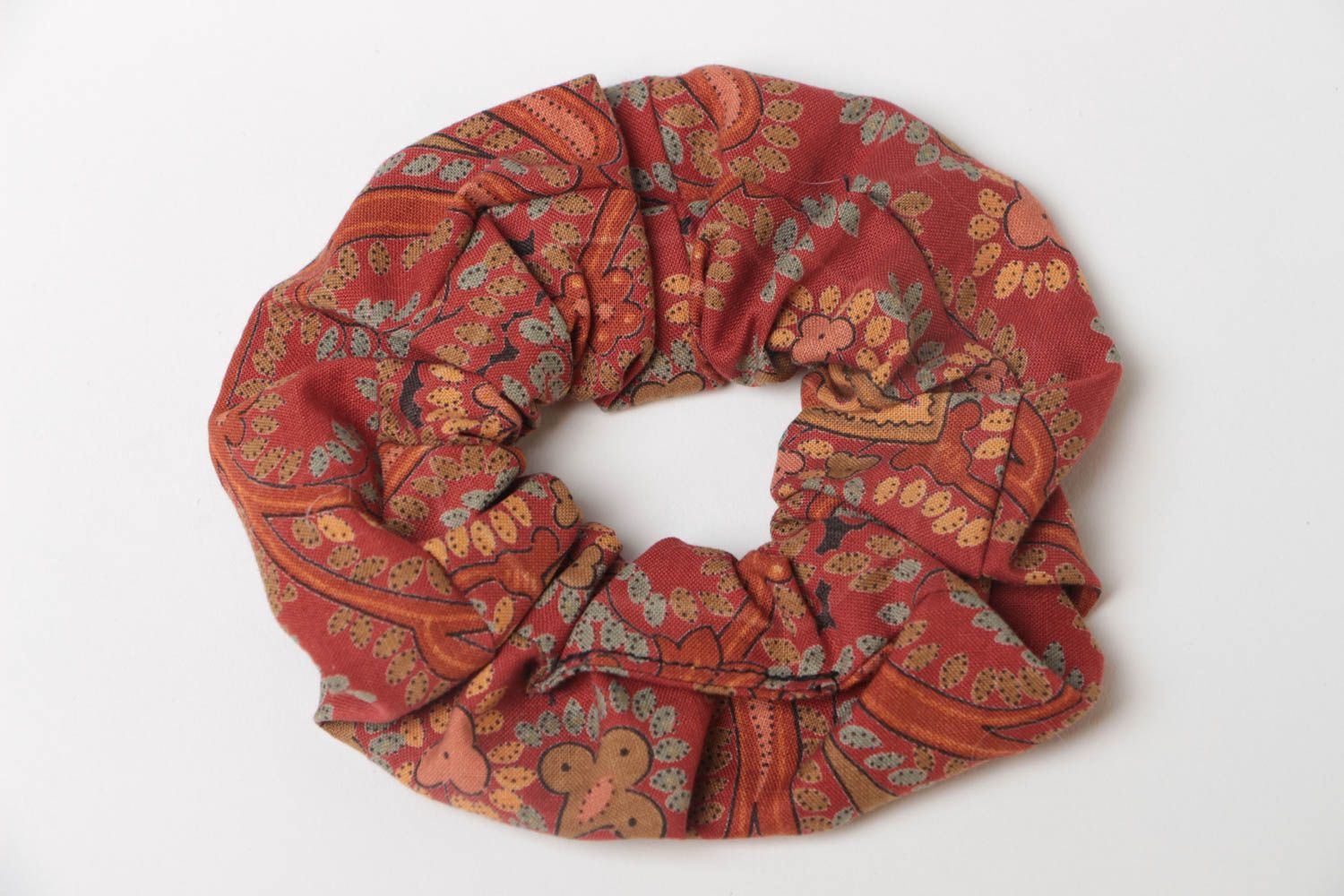 Chouchou pour cheveux en coton couleur de terre cuite à motif floral fait main photo 2