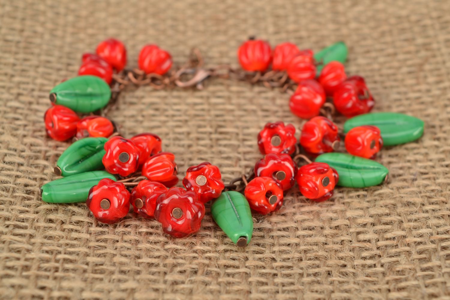 Handmade bright bracelet with red lampwork glass beads photo 2