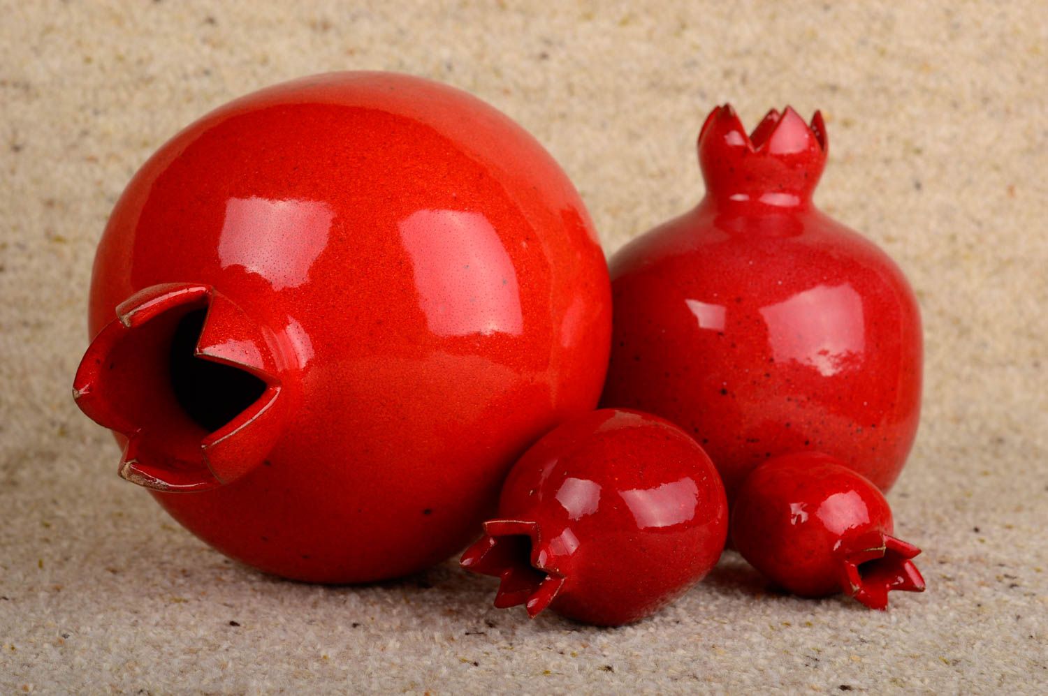 Handgemachte Keramik Vasen Set Haus Dekoration 4 Stück rote Granatäpfel foto 2