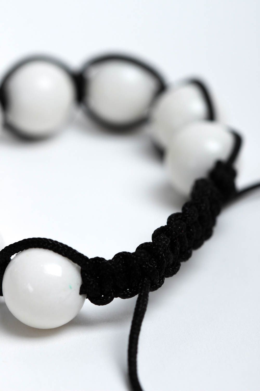 Bracelet en agate blanche Bijou fait main hématite design Cadeau femme photo 4