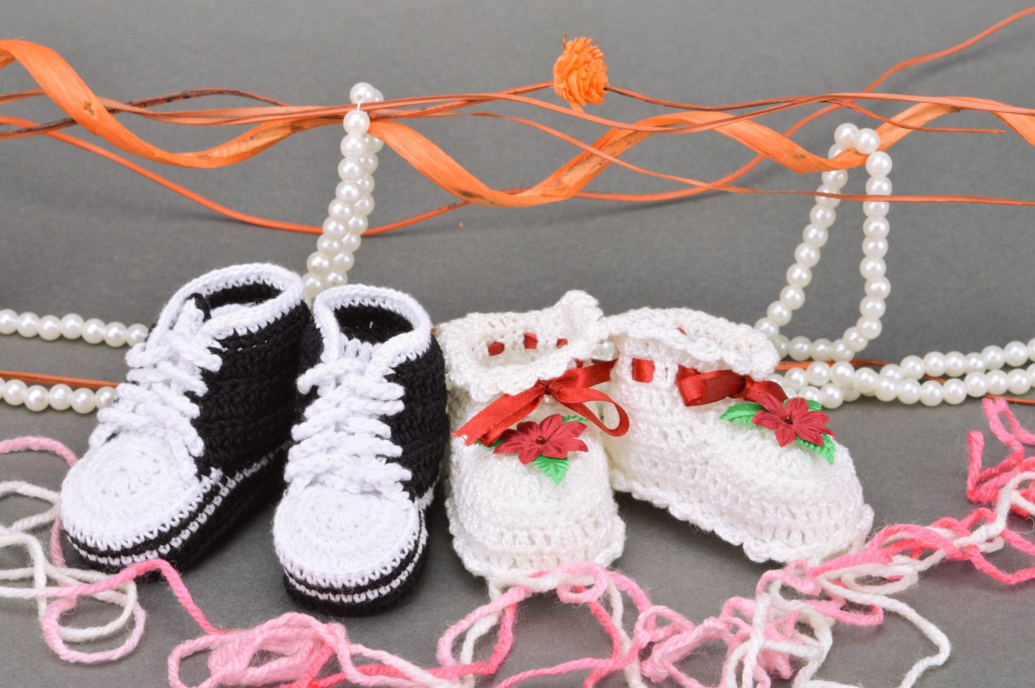 Handmade crocheted set of baby booties for boy and girl made of natural cotton photo 1
