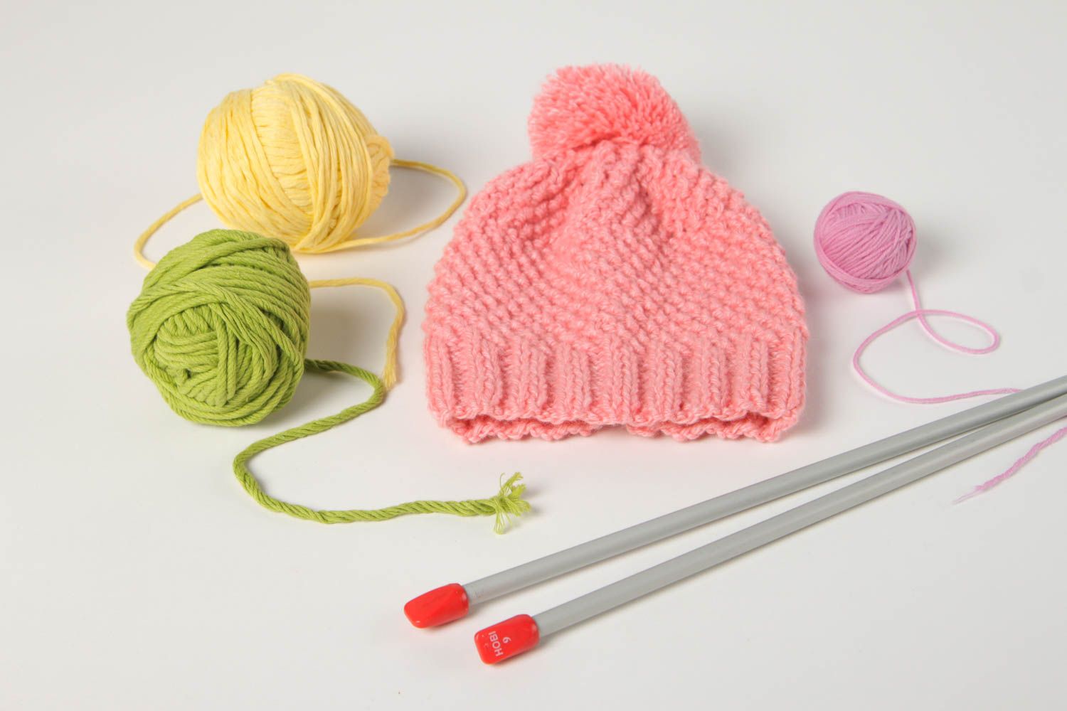Модная детская шапка ручной работы детская зимняя шапка розовая вязаная шапочка фото 1