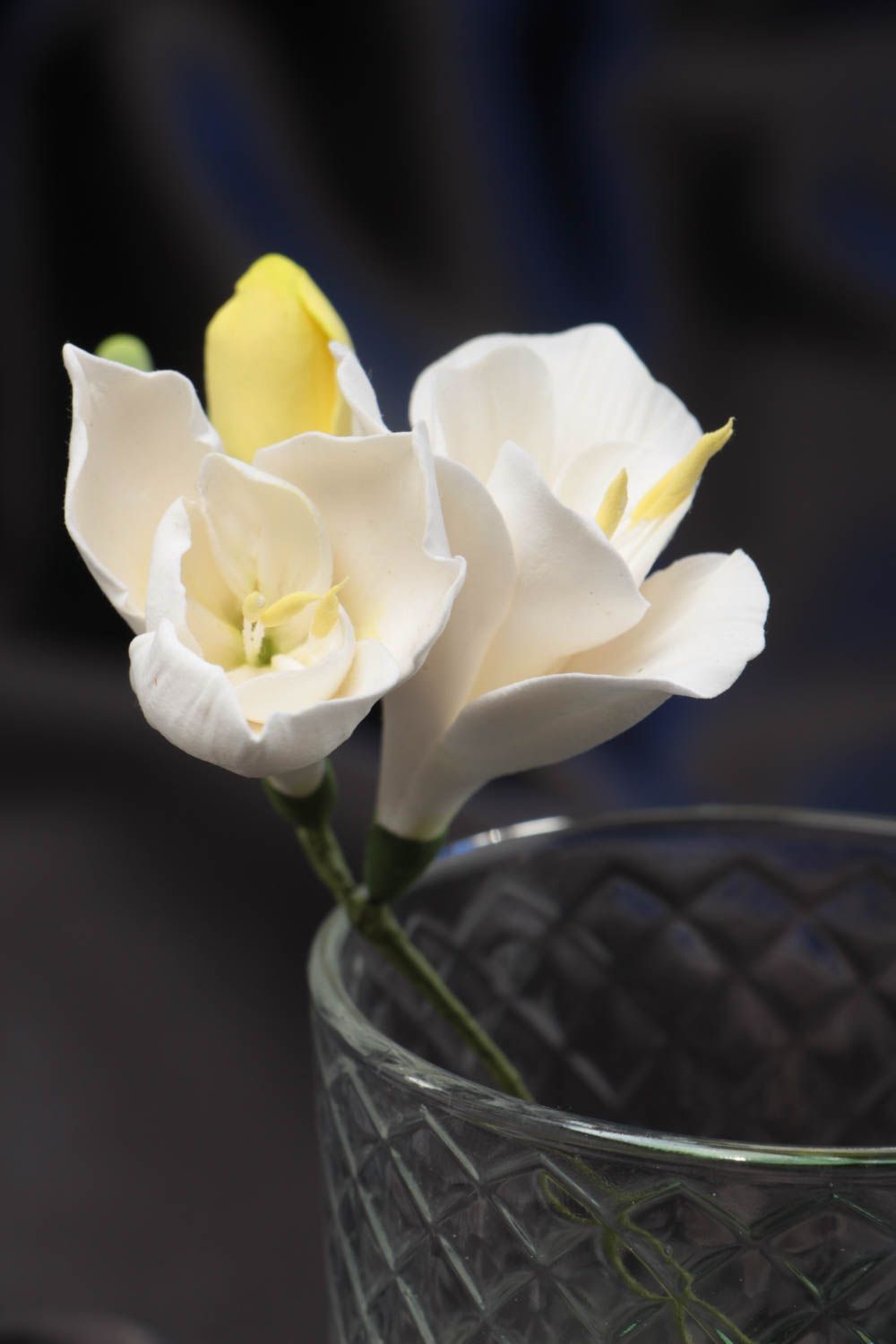 Flor de arcilla polimérica japonesa artesanal blanca freesia decoración  foto 1