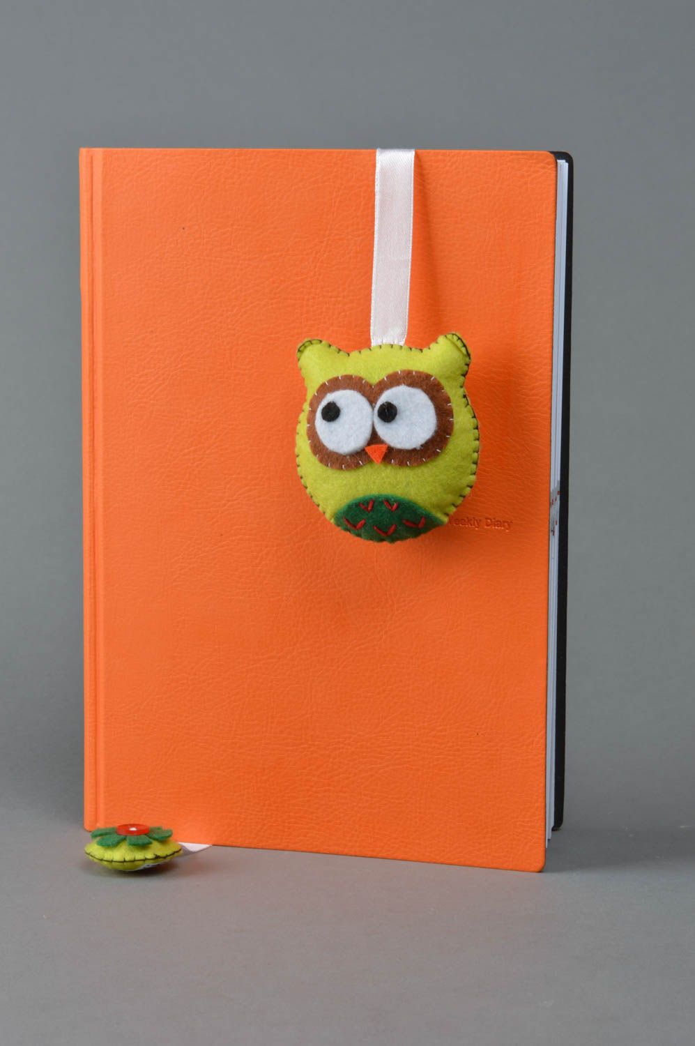 Colorful handmade designer felt fabric soft bookmark toy owl photo 2