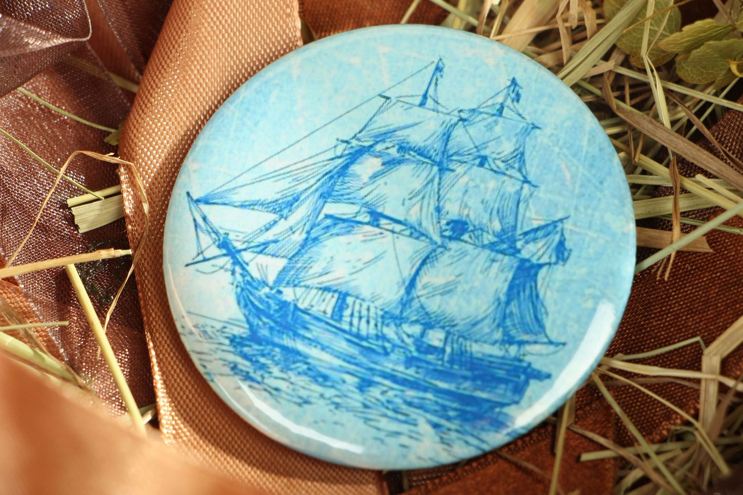 Espelho de bolso pequeno artesanal com imagem do barco  foto 4