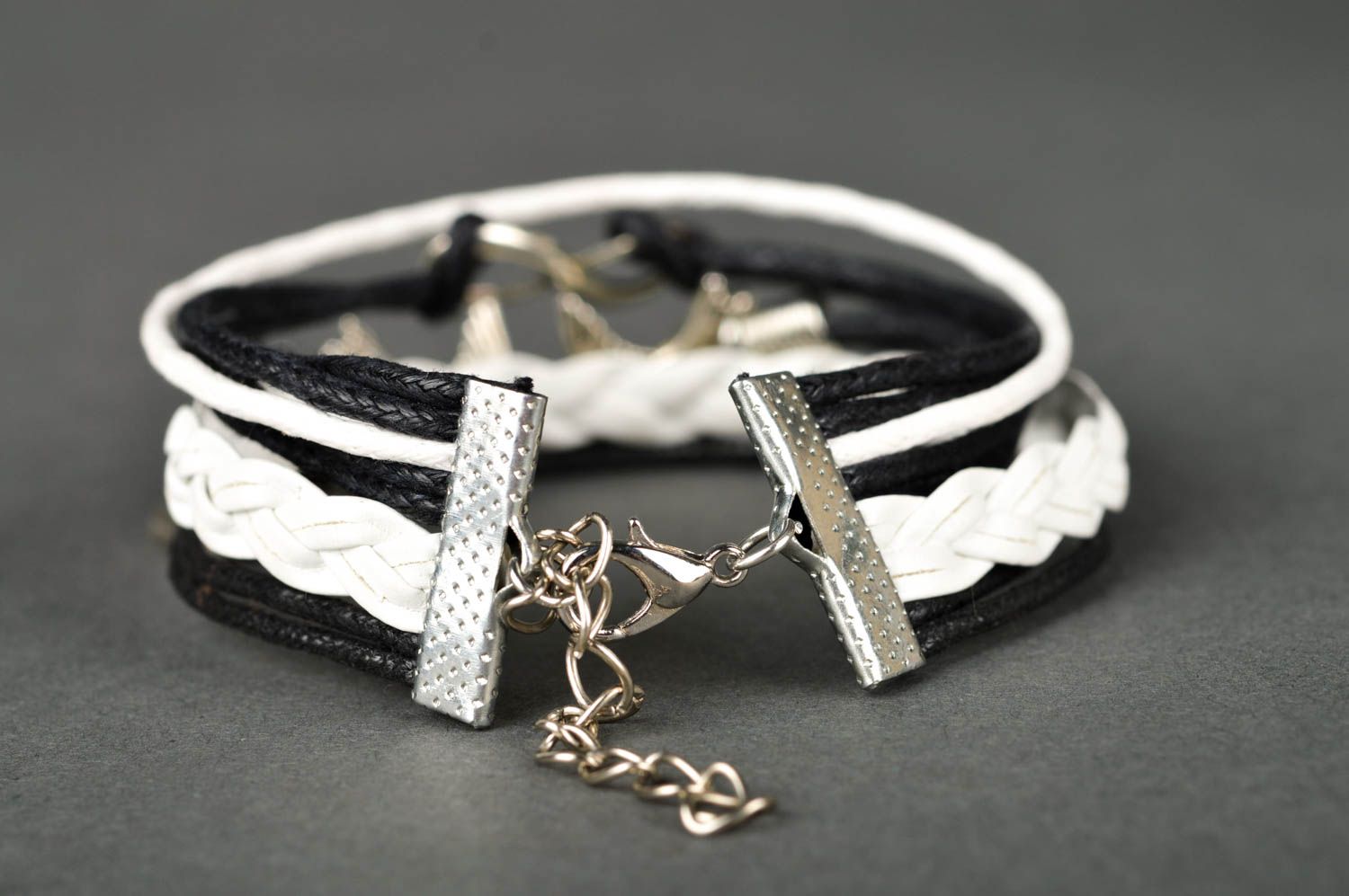 Geflochtenes Armband handmade schwarz weiß Armband Frauen Schmuck für Frauen foto 5
