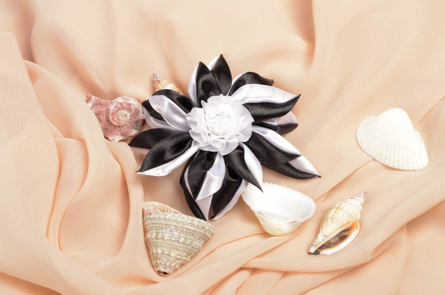 Handmade designer hair clip black and white accessory flower hair clip photo 1