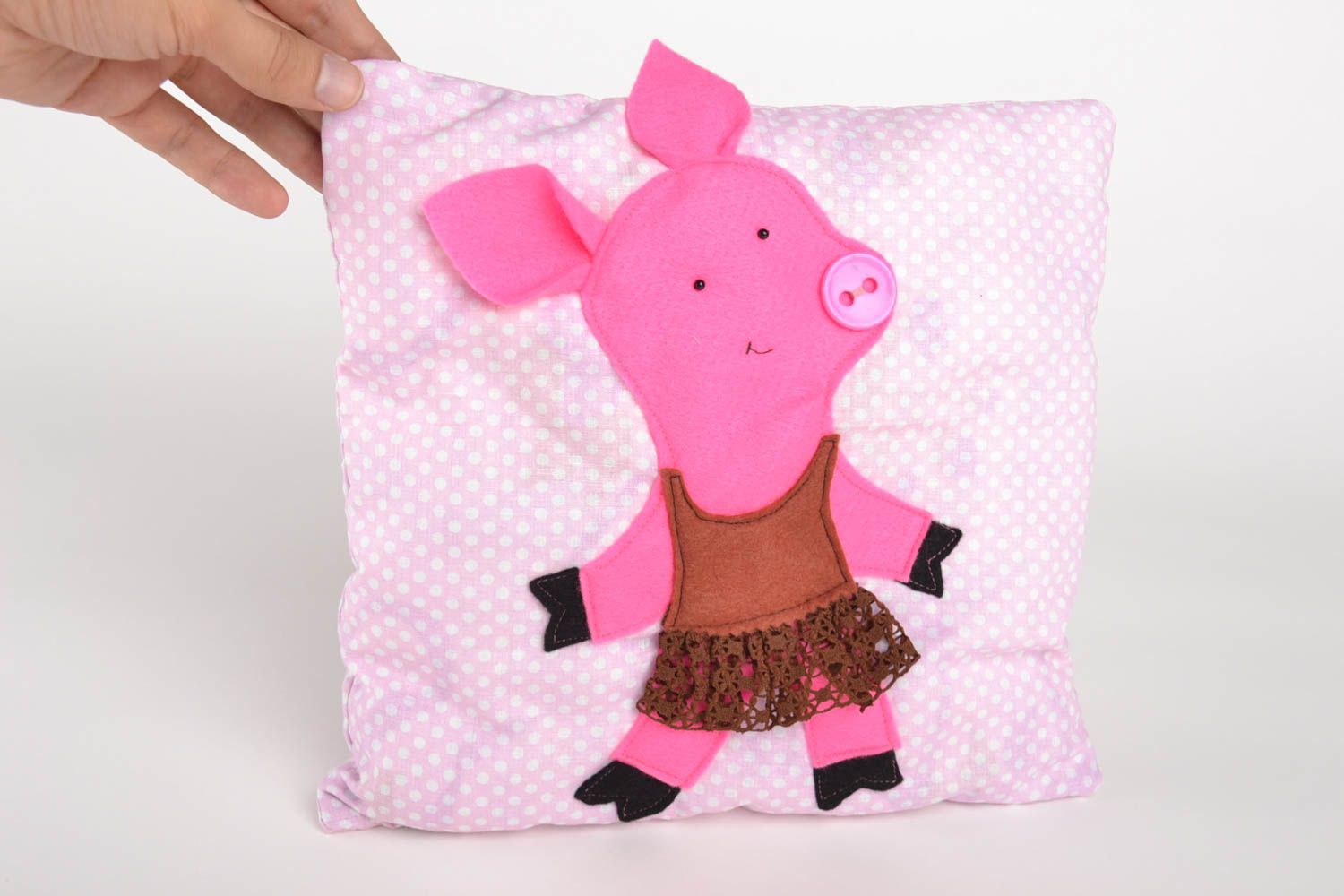 Декоративная подушка для детей ручной работы детская подушка игрушка свинка фото 4