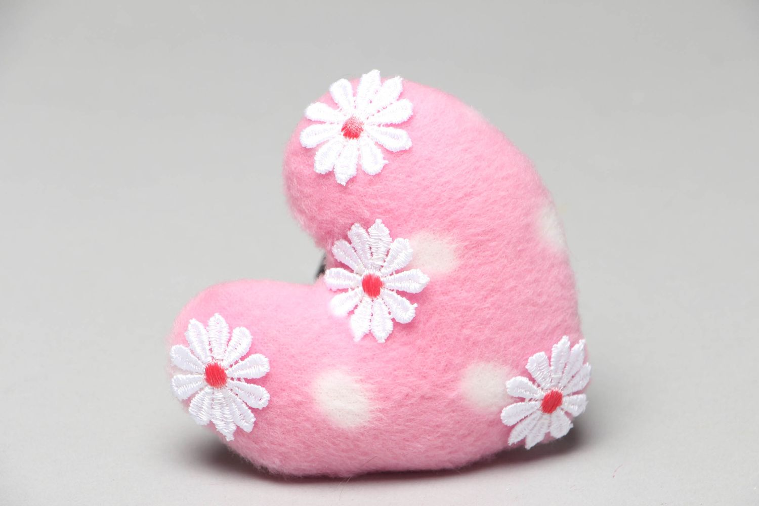 Porta aghi fatto a mano di pile a forma di cuore rosato con fiori belli
 foto 5