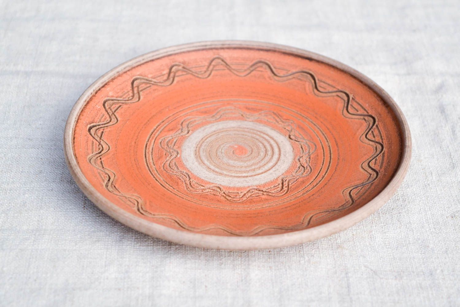 Plato de mesa hecho a mano vajilla de barro étnica objeto de decoración  foto 4