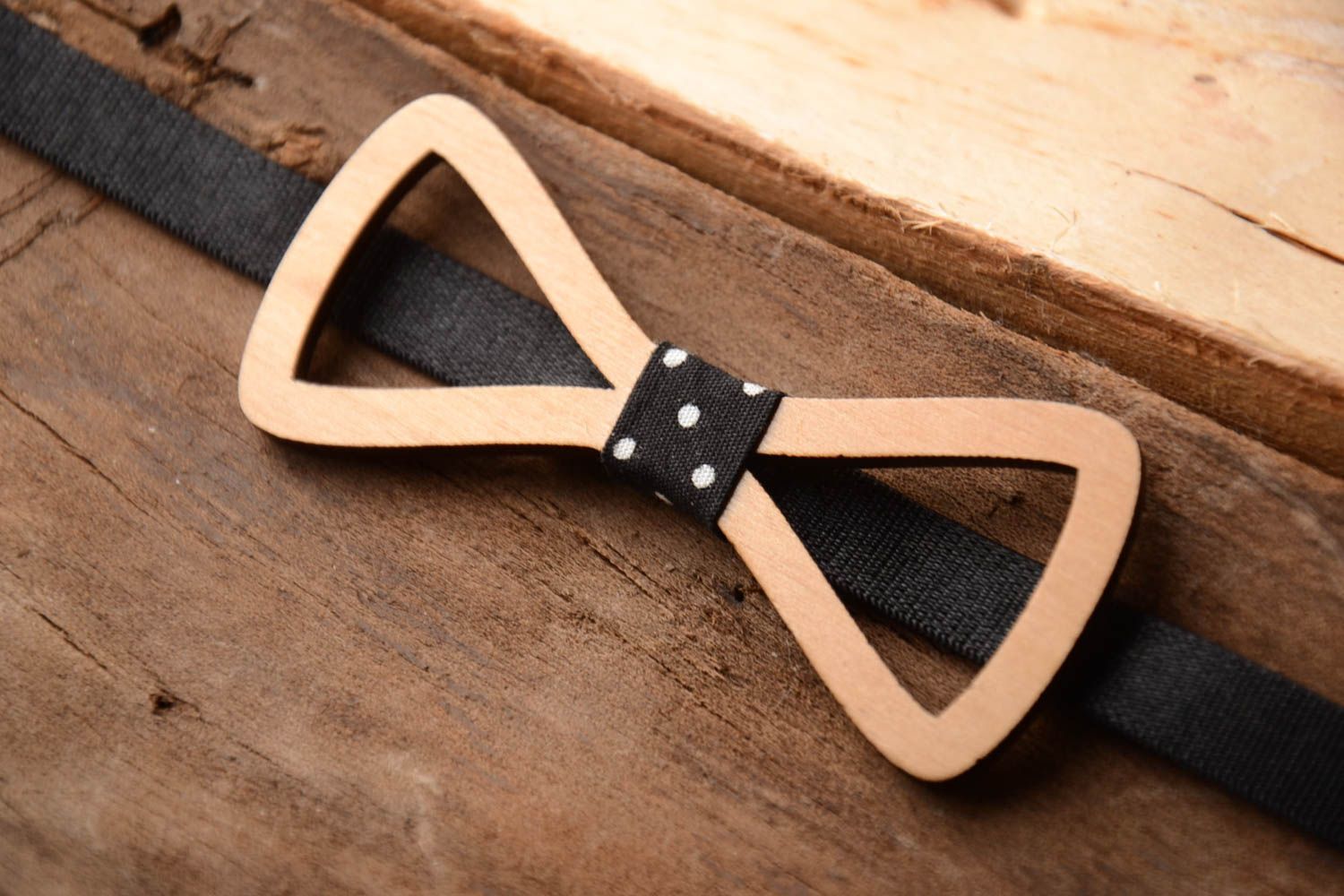 Wood bow tie handcrafted bow tie wooden gifts fashionable tie gifts for guys photo 1