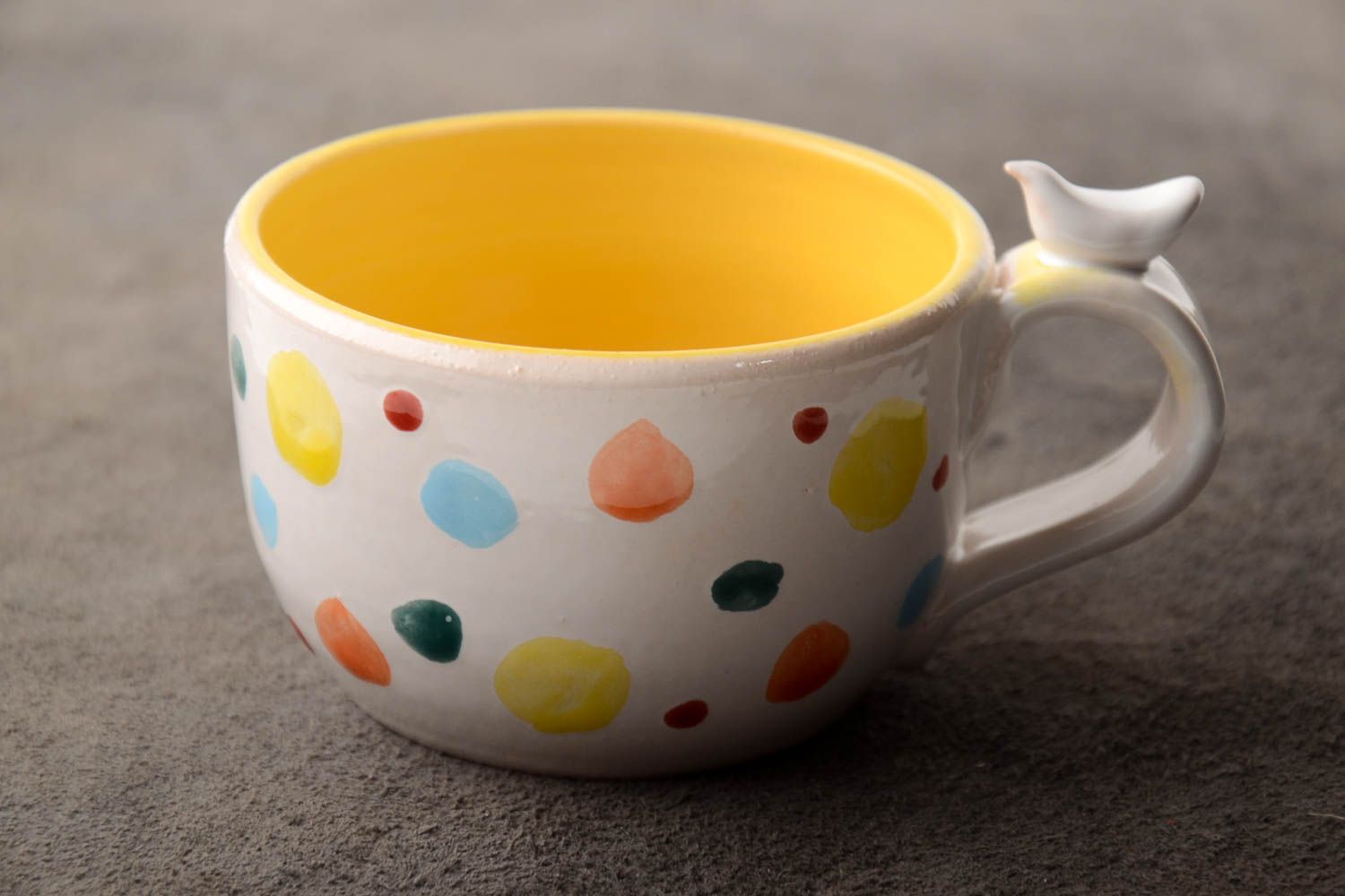 Ceramic white and yellow kids cup 0,31 lb photo 1