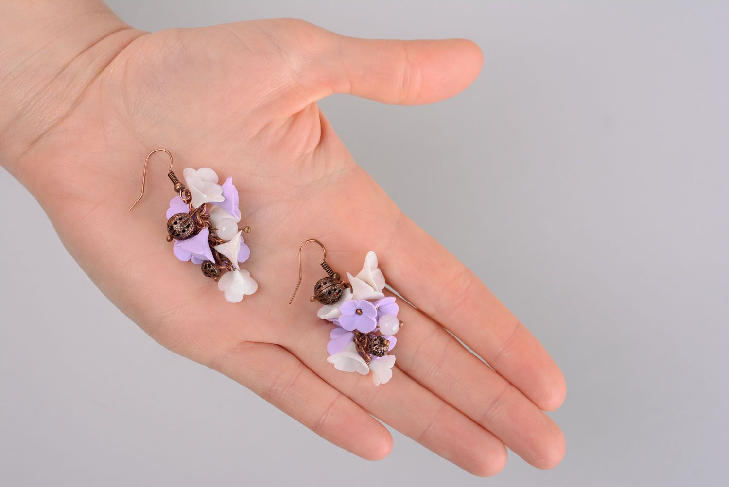 Blumen Ohrringe aus Polymer Ton Flieder foto 5