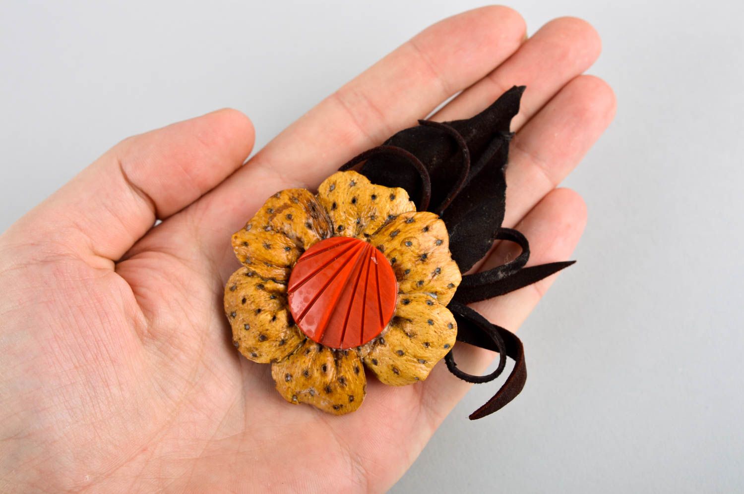 Leather brooch flower brooch handmade leather jewelry fashion jewelry for women photo 5