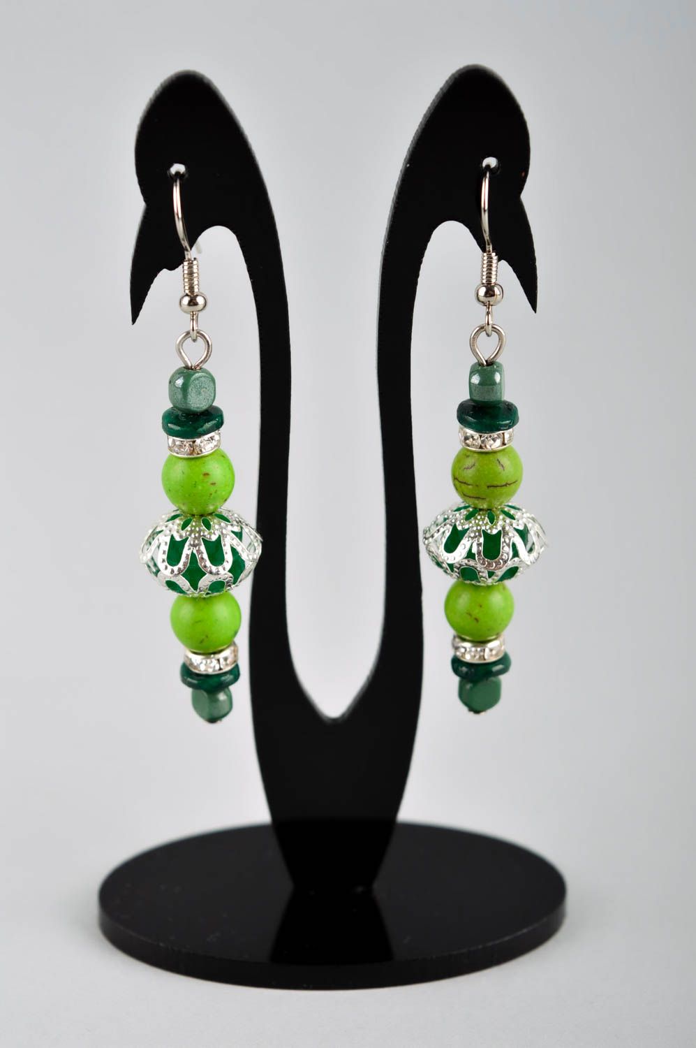 Boucles d'oreilles pendantes Bijou fait main vertes design Cadeau femme photo 2
