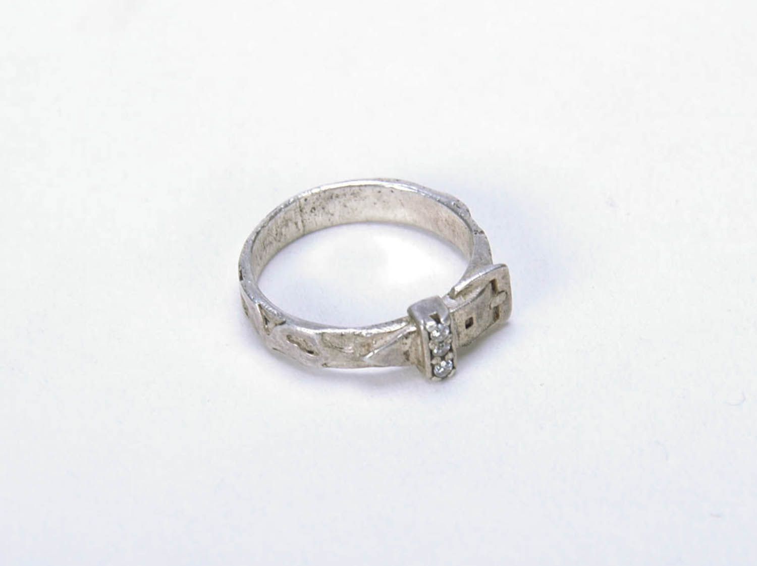 O anel feminino artesanal  foto 4