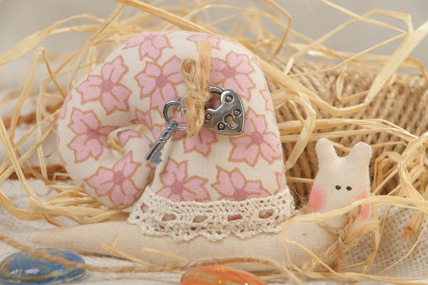 Joli porte-clés jouet escargot en coton fait main mou cadeau pour enfant photo 1