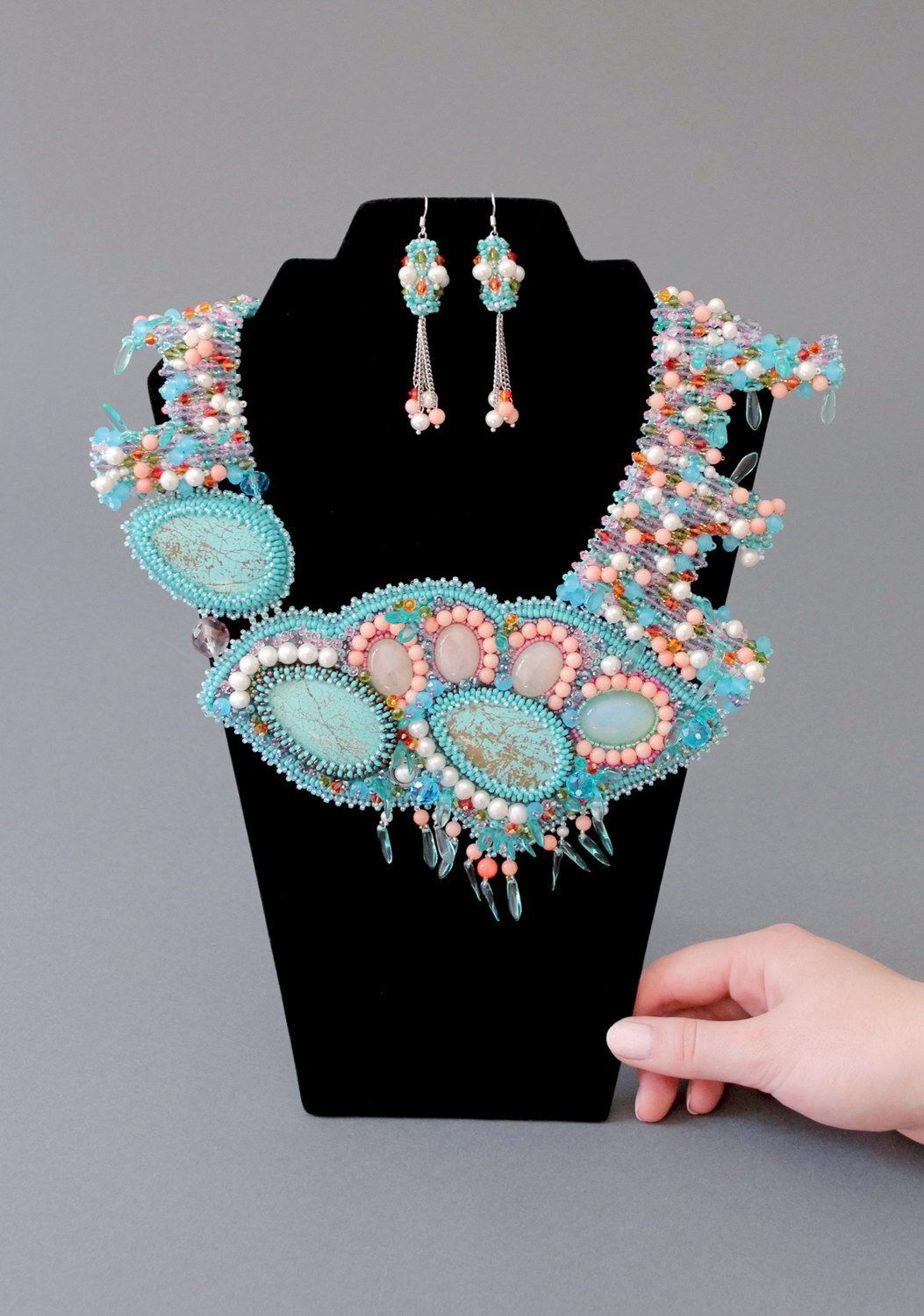 Set de joyas de perlas, corales, piedras Swarovski “Toque suave” foto 4