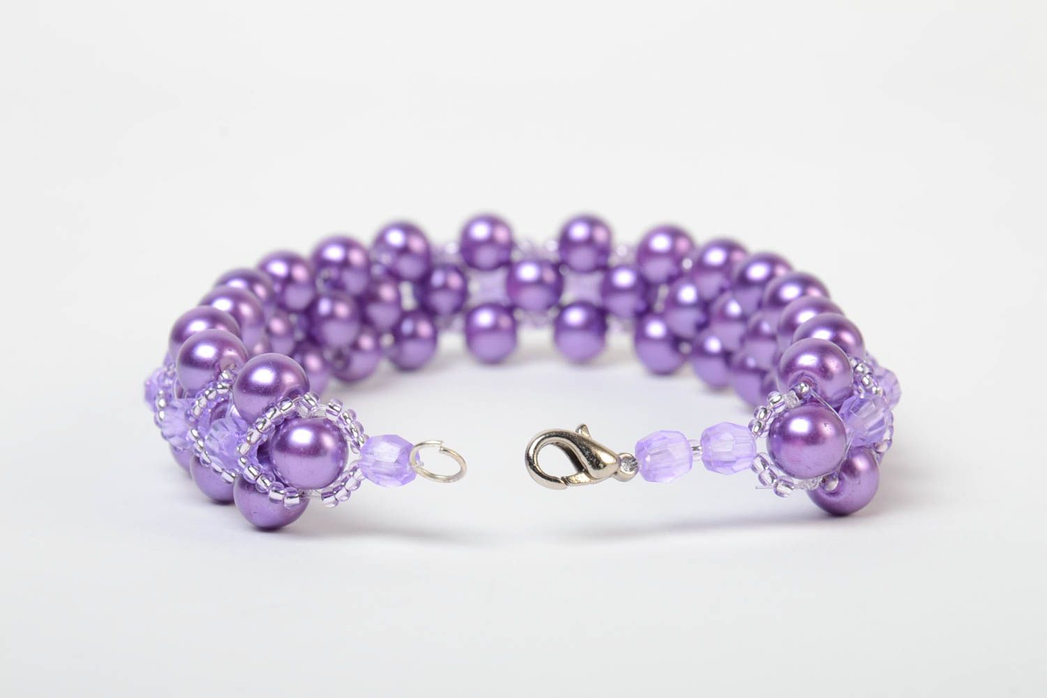Bracelet de perles en plastique et perles de rocaille fait main violet photo 3