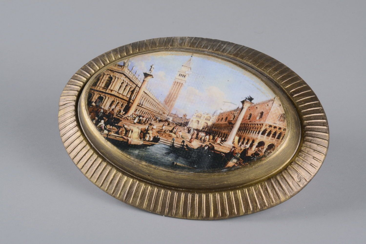 Гипсовое панно с позолотой Венеция фото 1