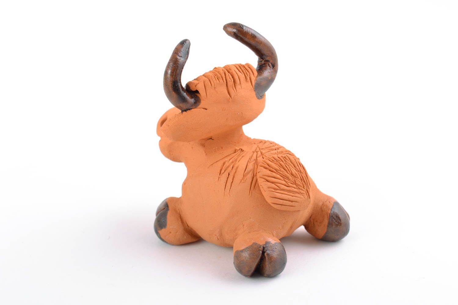 Handmade small ceramic figurine of bull painted with acrylics table decoration photo 5