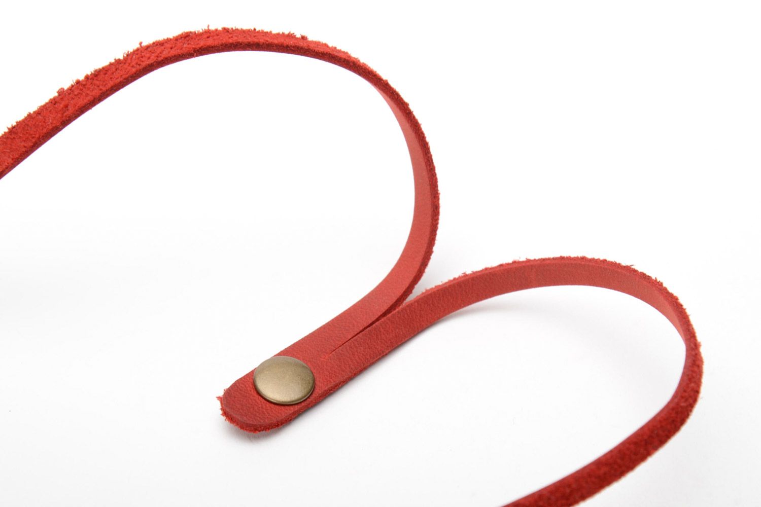 Schönes mehrreihiges rotes handmade Armband aus Echtleder für Frauen foto 5