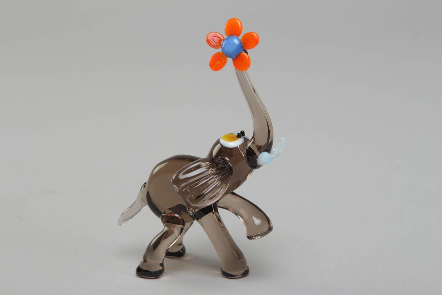 Designer glass figurine of gray elephant photo 1