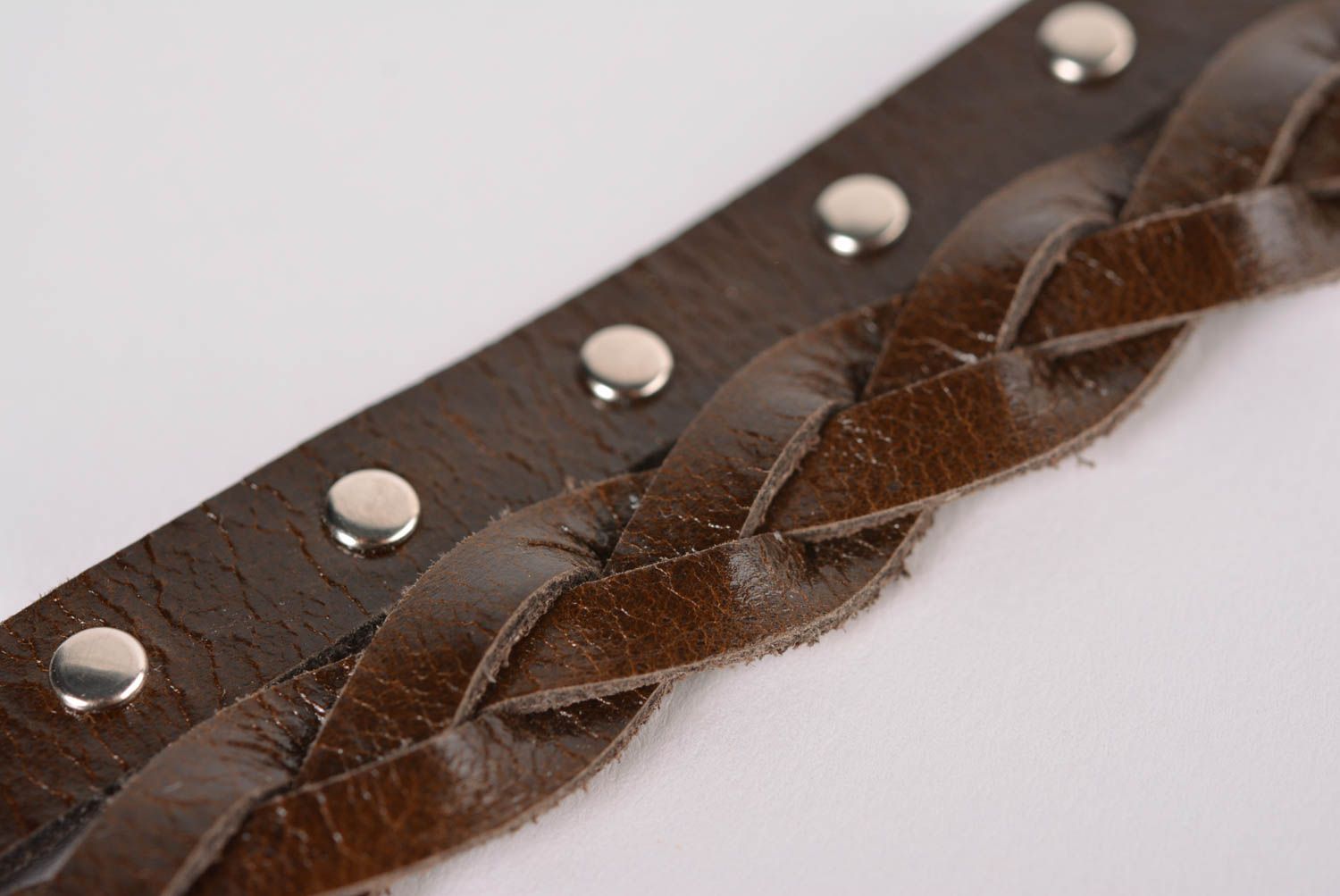Bracelet cuir Bijou fait main Accessoire design large fourniture métallique photo 5